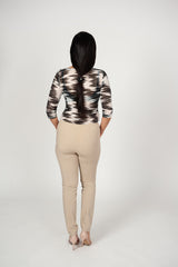 Fab Black and White Wave - Farinaz Taghavi