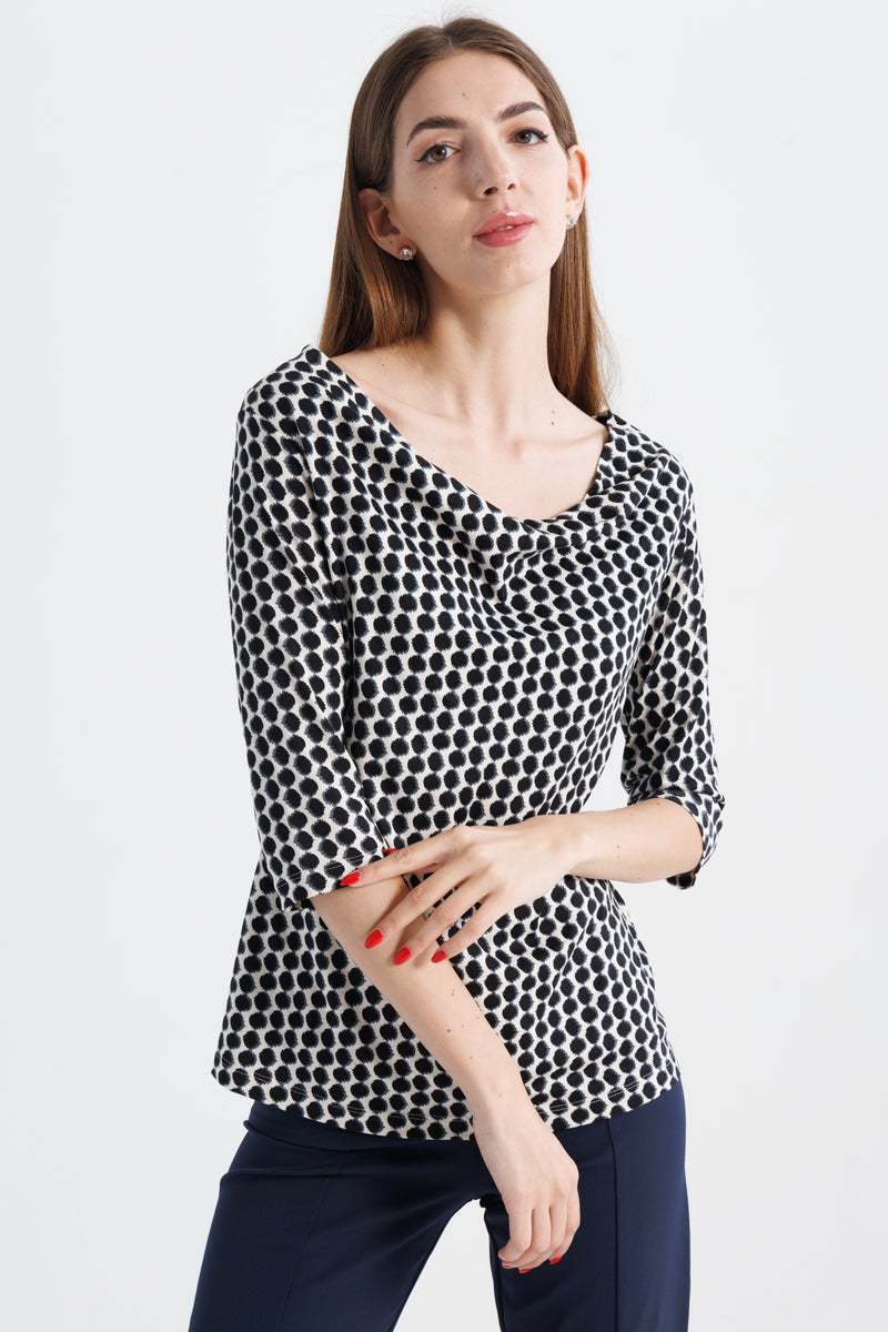 Fab Knit - Spilling Dot